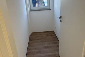 Neues Zuhause in Burgau: Helle 3-Zimmer-Wohnung mit Balkon – 89331 Burgau – Vorschaubild 3