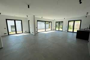 WOHLFÜHLEN IN BIELEFELD - BUNGALOW IM BAUHAUSSTIL MIT LUXUS-AUSSTATTUNG UND VIEL GLAS. – Bielefeld – Vorschaubild 5