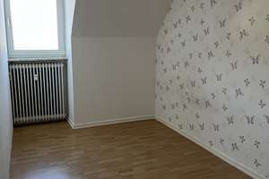 Günstige, vollständig renovierte 5-Raum-Dachgeschosswohnung in Hagen – Lange Straße 17, 58089 Wehringhausen, Hagen – Vorschaubild 3