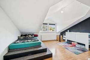 Vermietete 2,5 Zimmer Dachgeschoss Wohnung direkt am Luitpoldpark – 85051 Münchener Straße, Ingolstadt – Vorschaubild 4
