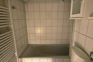 Stilvolle 2-Zimmer-Wohnung mit spektakulärem Skyline-Blick in Eschborn – Die vollständige Adresse der Immobilie erhältst du vom Anbieter., 65760 Eschborn – Vorschaubild 12