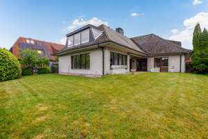 Großzügigkeit trifft Kanallage – ein Zuhause mit Perspektive – Die vollständige Adresse der Immobilie erhältst du vom Anbieter., 24784 Westerrönfeld – Vorschaubild 4