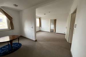 4,5 Zimmer-Wohnung in Stuttgart Untertürkheim – Die vollständige Adresse der Immobilie erhältst du vom Anbieter., 70327 Untertürkheim (Ortsteil), Stuttgart – Vorschaubild 4