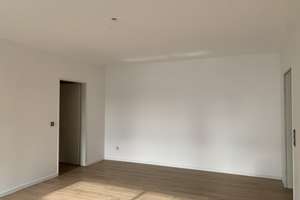 Frisch renovierte 2-Zimmer-Wohnung mit Balkon und modernem Bad in ruhiger Lage in Düsseldorf-Benrath – Johannes-Hesse-Str. 33, 40597 Benrath, Düsseldorf – Vorschaubild 6