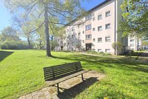 Attraktive 3-Zimmer-Wohnung mit Balkon & Kamin – Kurt-Schuhmacher-Str.  192A, 70565 Fasanenhof, Stuttgart – Vorschaubild 2