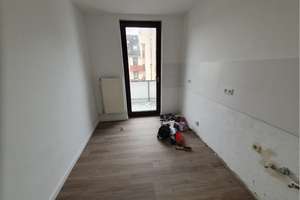 In Bremerhaven-Mitte: Sanierte 3- Zimmer Wohnung auf Wunsch mit Einbauküche – An der Allee 41, 27568 Mitte, Bremerhaven – Vorschaubild 3