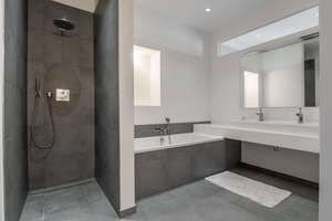 Hamburg - St. Georg | Kernsanierte Luxus-4-Zimmer-Wohnung mit exklusiver Ausstattung & Dachterrasse – Die vollständige Adresse der Immobilie erhältst du vom Anbieter., 20099 Sankt Georg, Hamburg – Vorschaubild 8
