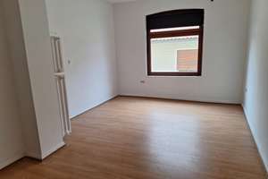 Mehrfamilienhaus mit großem Potenzial in guter Infrastruktur – Die vollständige Adresse der Immobilie erhältst du vom Anbieter., 32602 Vlotho – Vorschaubild 4
