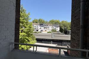 **3-Zimmer-Erkerwohnung mit Balkon zum ruhigen Innenhof direkt an der Düssel** – Karolingerstraße 46, 40223 Bilk, Düsseldorf – Vorschaubild 8