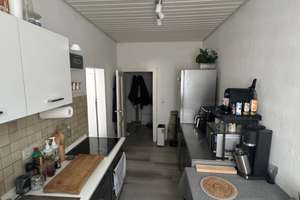 Helle möblierte 1-Zimmer-Altbauwohnung in Toplage Altstadt/Sanderau – Landwehrstraße 17, 97070 Altstadt, Würzburg – Vorschaubild 4