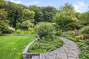Elegantes Leben inmitten traumhafter Gartenlandschaft – Märkisch-Oderland (Kreis) – Vorschaubild 2