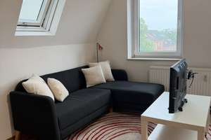 Charmantes Dachgeschoss-Apartment mit Balkon, Stellplatz und Möblierung – Die vollständige Adresse der Immobilie erhältst du vom Anbieter., 48165 Hiltrup-Mitte, Münster – Vorschaubild 3