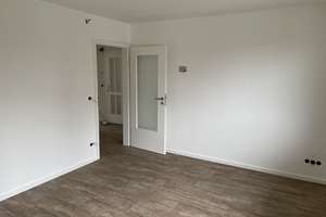Erstbezug nach Sanierung mit Balkon: schöne 3-Zimmer-Wohnung in Bielefeld – Die vollständige Adresse der Immobilie erhältst du vom Anbieter., 33607 Mitte, Bielefeld – Vorschaubild 3