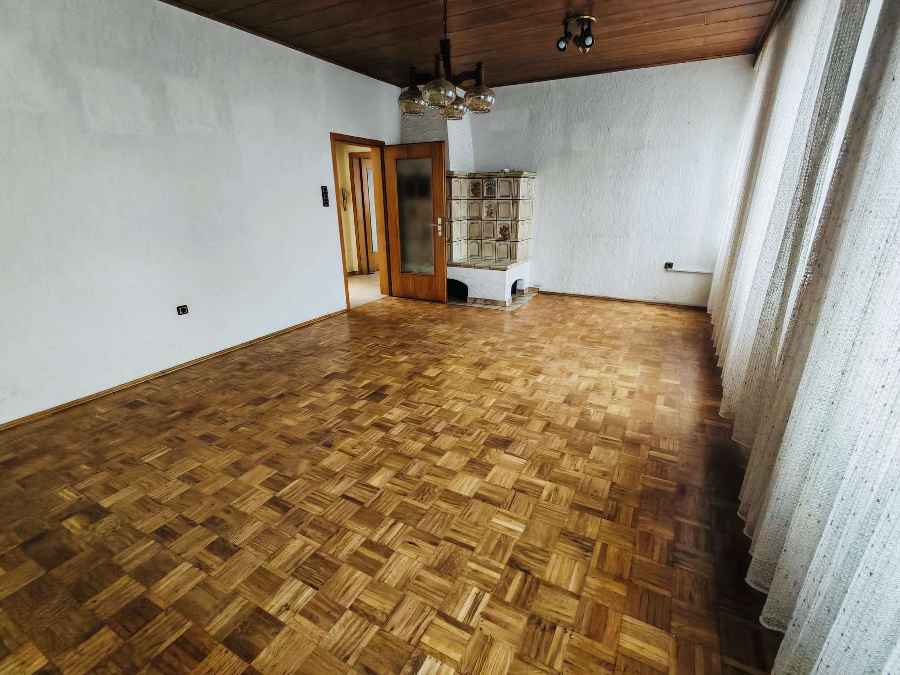 Immobilie in Alsheim - PREISREDUZIERUNG! Sanierungsbedürftiges Haus mit Garage und großzügigen Ausbaumöglichkeiten - Bild 1