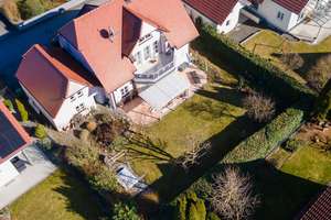 Stilvoll leben - großzügig wohnen: Traumhaftes Einfamilienhaus in ruhiger Lage in Essenbach – Die vollständige Adresse der Immobilie erhältst du vom Anbieter., 84051 Essenbach – Vorschaubild 1