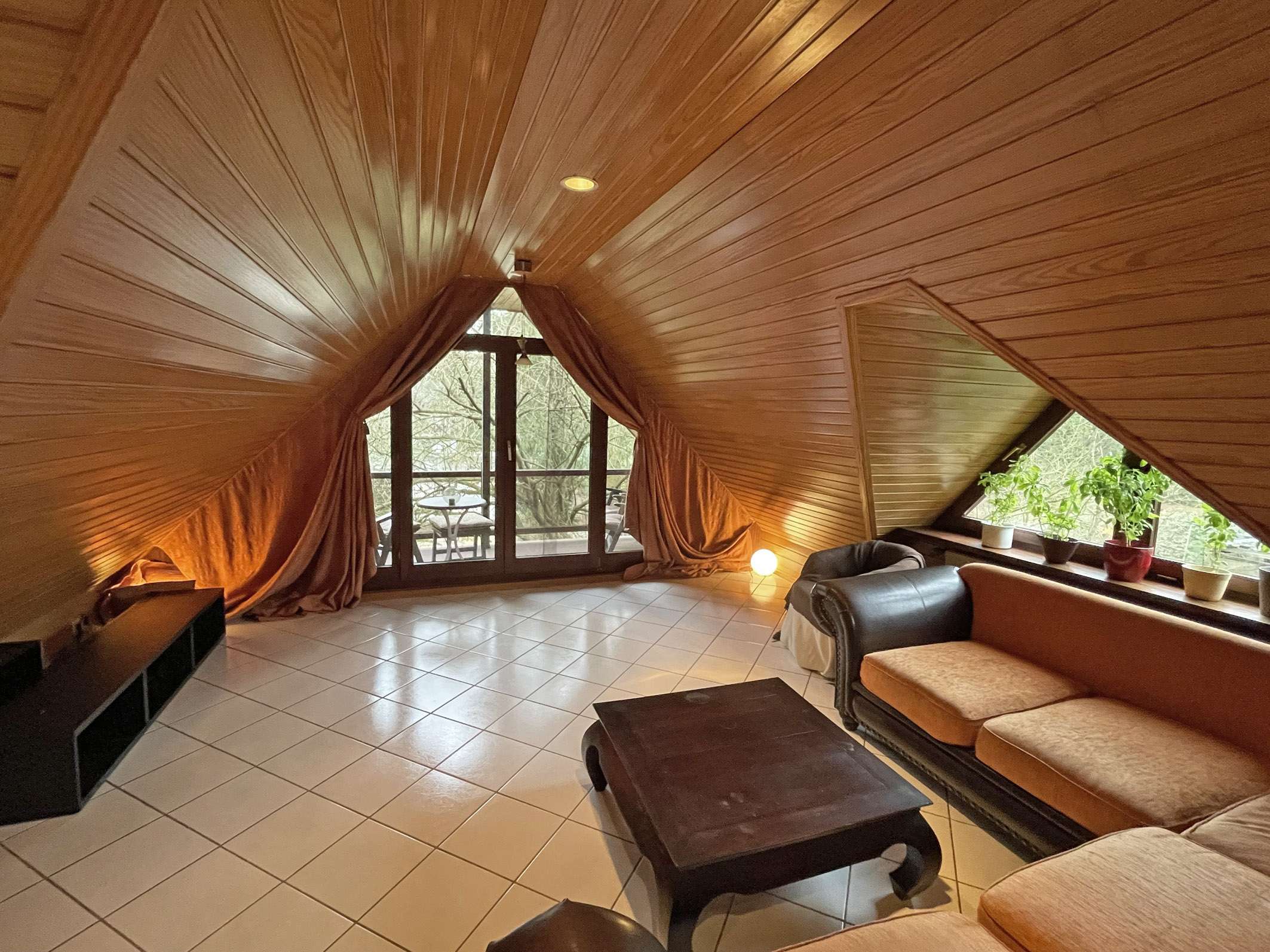 Immobilie in Buchholz in der Nordheide - Mehrgenerationenhaus mit viel Potenzial - Bild 1