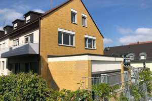 Modernisierte 3-Zi.-Dachgeschoss-Wohnung in guter Lage von S-Hofen – Die vollständige Adresse der Immobilie erhältst du vom Anbieter., 70378 Hofen, Stuttgart – Vorschaubild 4