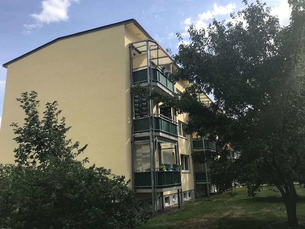 Top renovierte 3RaumWohnung mit Balkon und super tollem Ausblick