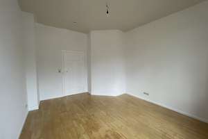 Viel Platz für den Alltag in dieser 4-Zimmer-Wohnung in Wiesbaden – Philippsbergstraße 35, 65195 Nordost, Wiesbaden – Vorschaubild 24