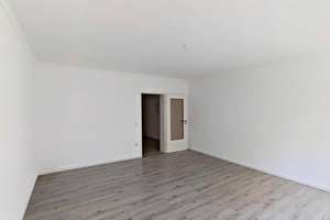 Geräumige 3-Zimmer-Wohnung mit BALKON in ruhiger Wohnlage – Kürschnerweg 34, 33659 Senne, Bielefeld – Vorschaubild 3