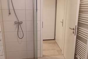 Möblierte 2-Zimmer-Wohnung mit Balkon für Singles in zentraler Lage zu Volkswagen – Die vollständige Adresse der Immobilie erhältst du vom Anbieter., 38442 Sandkamp, Wolfsburg – Vorschaubild 6
