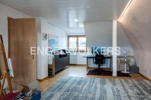Zweifamilienhaus mit Balkon, Terrasse und vielseitigem Dachgeschoss – Die vollständige Adresse der Immobilie erhältst du vom Anbieter., 70499 Weilimdorf (Ortsteil), Stuttgart – Vorschaubild 10