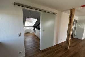 Familiär & Modern: Frisch sanierte 3-Zi.-DG-Wohnung (71 m²) – Die vollständige Adresse der Immobilie erhältst du vom Anbieter., 75179 Arlinger, Pforzheim – Vorschaubild 4