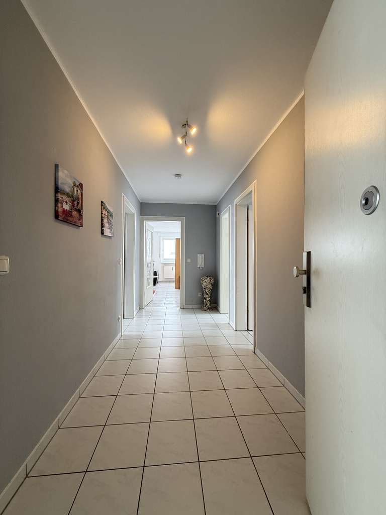 Immobilie in Schwabhausen - Bestlage Arnbach: Sonnige 3 Zi. Gartenwohnung mit Balkon, Garage und Stellplatz - Bild 2