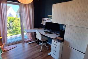 Möbliert und befristet bis Juni 2029 - Zuhause mit viel Platz in Düsseldorf-Himmelgeist – Am Scheitenweg 26, 40589 Himmelgeist, Düsseldorf – Vorschaubild 12