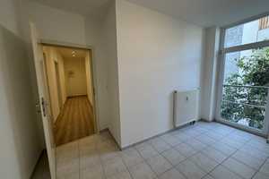 Altbau. Erstbezug nach Renovierung. Denkmalschutz Zwei Zimmer Wohnung in Ludwigshafen Hemshof – Hartmannstrasse 2, 67063 Ludwigshafen am Rhein – Vorschaubild 1