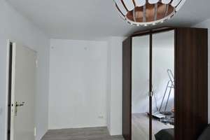 Schöne 3 Zimmer Wohnung mit Balkon in Berlin Steglitz, Nähe S-Bahn Feuerbachstr. – Poschinger Str. 21, 12157 Steglitz, Berlin – Vorschaubild 17