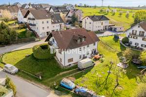 Charmantes 3-Parteienhaus in ruhiger Hanglage – teils vermietet, mit Garten & Terrasse – Die vollständige Adresse der Immobilie erhältst du vom Anbieter., 84048 Mainburg – Vorschaubild 7