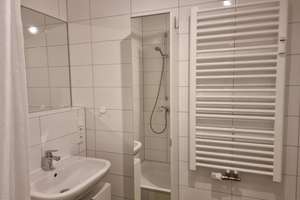 Helles möbliertes Studentenappartement in ruhiger Lage im 2.OG mit Balkon in Regensburg-Ostenviertel – Blumenstraße 14, 93055 Ostenviertel, Regensburg – Vorschaubild 18