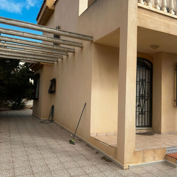Bungalow in Torrevieja, bezugsfertig