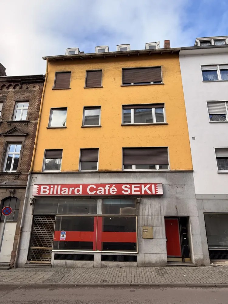 Attraktives Wohn- und Geschäftshaus mit großem Wertsteigerungspotenzial in Saarbrücken, Stadtverband Saarbrücken Kreis – Bild 1