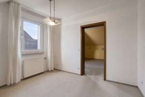 Zweifamilienhaus mit vielseitigen Nutzungsmöglichkeiten und Potenzial für individuelle Wohnkonzepte – Die vollständige Adresse der Immobilie erhältst du vom Anbieter., 46149 Buschhausen, Oberhausen – Vorschaubild 19