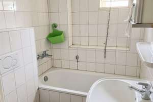 Gepflegte 3-Zi.-Altbauwohnung in zentraler Lage - Bleichstrasse – Die vollständige Adresse der Immobilie erhältst du vom Anbieter., 75173 Südweststadt, Pforzheim – Vorschaubild 4