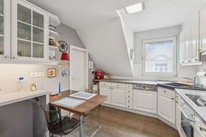Stilvolle Maisonettewohnung mit Dachterrasse in beliebter Nordstadt-Lage – 30167 Nordstadt, Hannover – Vorschaubild 3