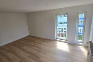 zwei Zimmer Wohnung in Bernau bei Berlin mit Balkon & Tiefgarage frisch renoviert – Am Mahlbusen 1, 16321 Bernau bei Berlin – Vorschaubild 3