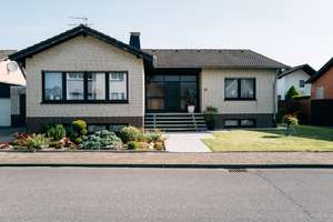 Familienfreundlicher Bungalow in gepflegter Wohnlage von Niederbusch.