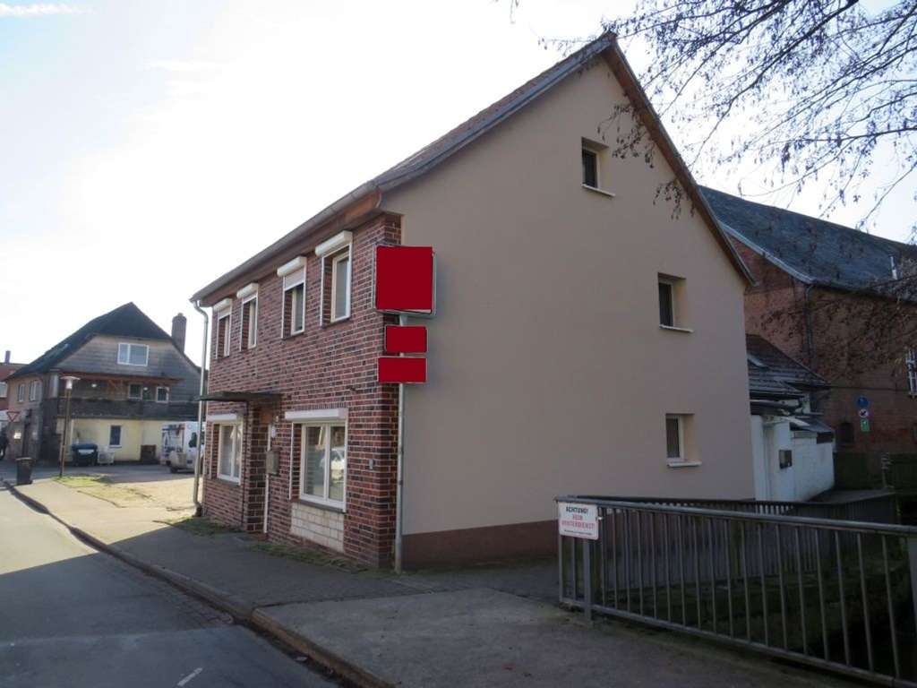 Immobilie in Brome - Keine Käuferprovision! Modernisiertes 3-Parteienhaus in zentraler Wohnlage - Bild 1