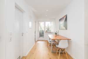 Helle 3,5 ZKB Wohnung mit EBK, 2 Balkonen, Garage + Stellplatz in ruhiger zentraler Lage – Obere Waiblinger Straße 189, 70374 Stuttgart – Vorschaubild 9