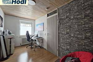 Tolles Reihenmittelhaus ohne Garage oder AAP im Freien sucht neuen Eigentümer!! – Die vollständige Adresse der Immobilie erhältst du vom Anbieter., 72760 Reutlingen-Mitte, Reutlingen – Vorschaubild 14