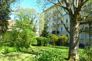 Helle 3,5-Zi.-Altbauwohnung mit Balkon, Kaminofen & unverbaubarem Weitblick in Sendling – Holsteiner Str. -, 81377 Am Waldfriedhof, München – Vorschaubild 24