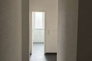 Erstbezug nach Sanierung - 2 Zimmer Wohnung - zentralee Lage