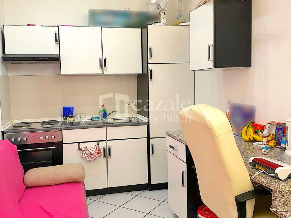 Küche + Hintereingang