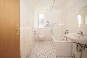 !! Grün und Ruhig Wohnen !! Helle 2-Zimmer-Wohnung mit Einbauküche und Tageslichtbad – Rilkestraße 76, 9114 Borna-Heinersdorf, Chemnitz – Vorschaubild 8