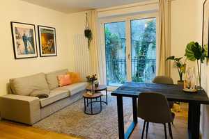 Schöne 2 Zimmerwohnung in Oberkassel - kernsaniert – Düsseldorf – Vorschaubild 1