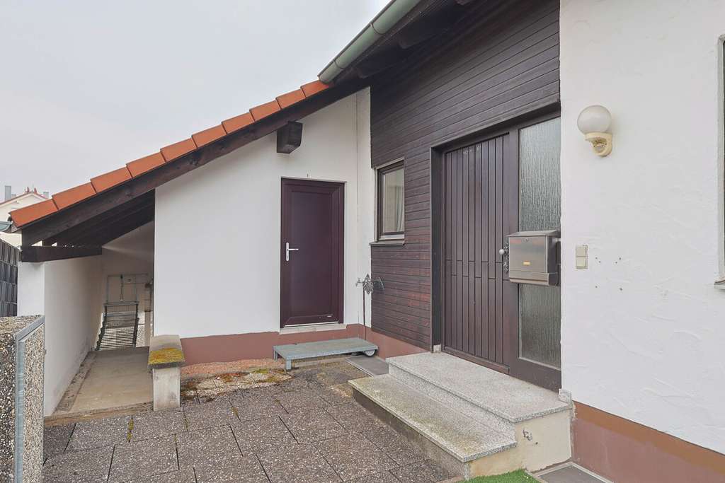 Immobilie in Wettstetten - Handwerker gesucht - Reihenendhaus in Wettstetten mit großem Entwicklungspotenzial! - Bild 3