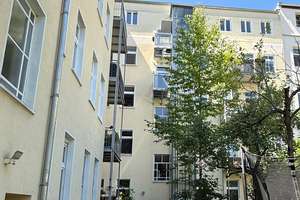 Lichtdurchfluteter Dachgeschosstraum in Berlin-Lichtenberg: 3,5 Zimmer mit Terrasse & Einbauküche! – Die vollständige Adresse der Immobilie erhältst du vom Anbieter., 10365 Lichtenberg (Ortsteil), Berlin – Vorschaubild 10